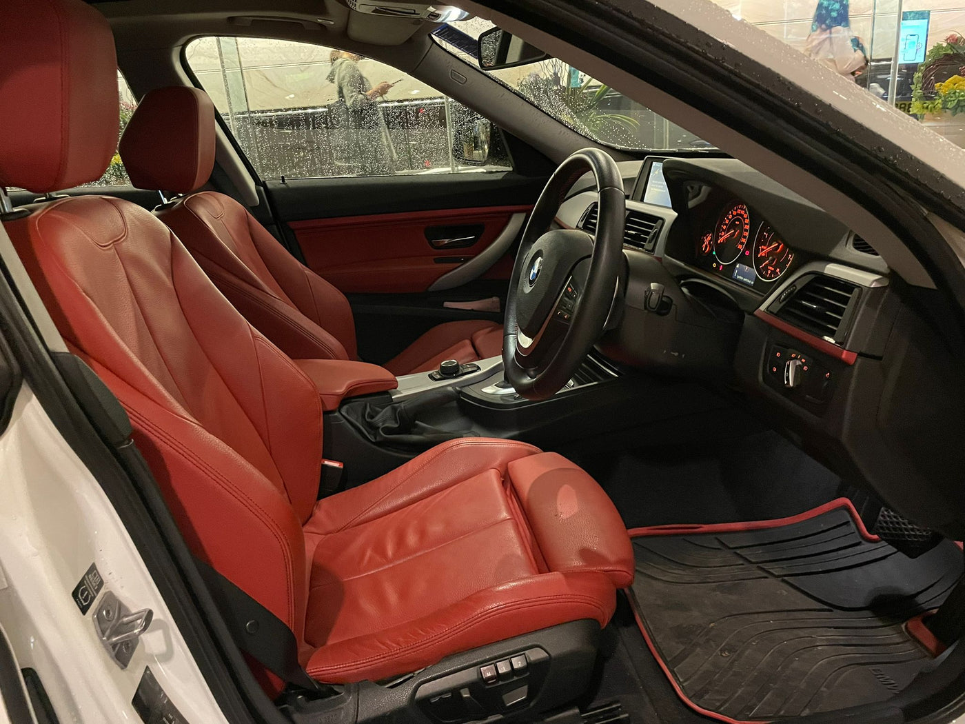 BMW 320i GT 2013