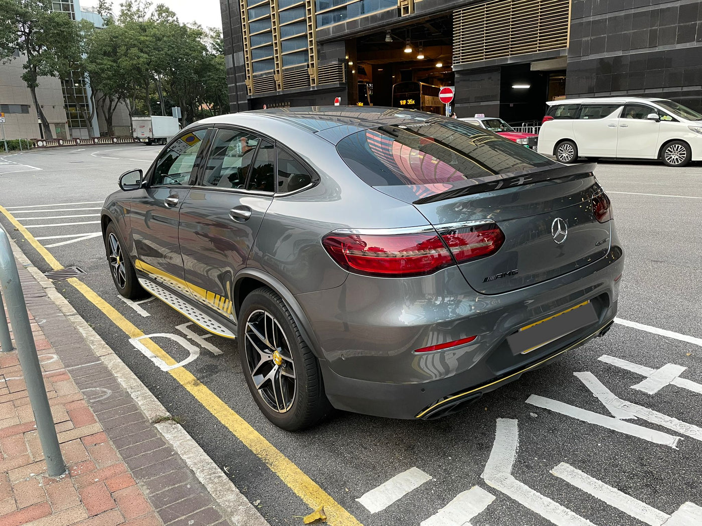 MERCEDES-BENZ GLC250 Coupe AMG 2016